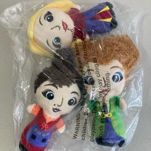 New- Halloween Hocus Pocus Sanderson sisters plush squeaky dog toy - 3 count